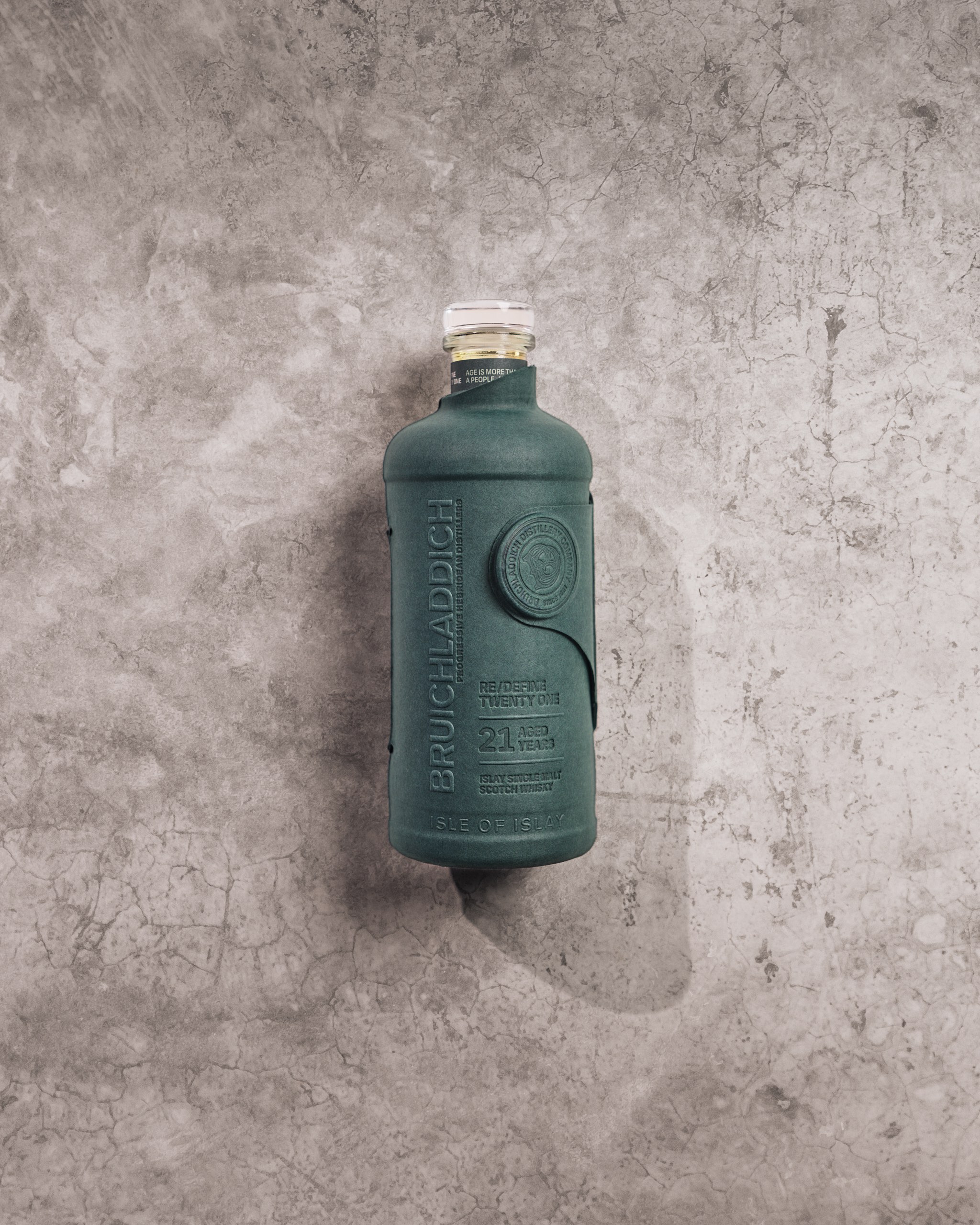 James Cropper Partners with Bruichladdich for Exclusive Travel Retail Single Malt Whisky